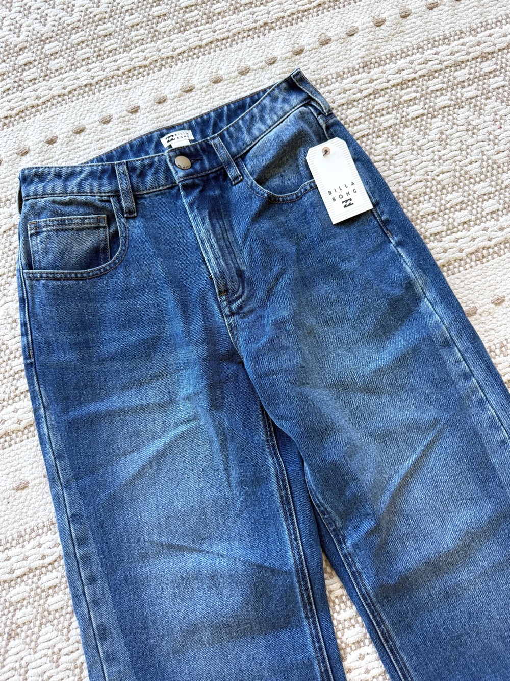 π₯π₯BILLABONG - FREE FALL FLARE DENIM PANTπ₯π₯ - Picture 6 of 14